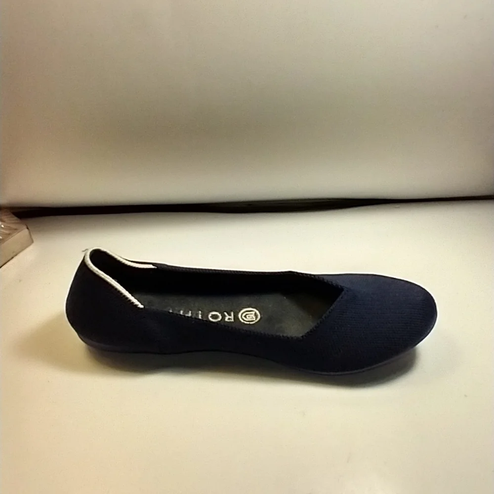 Rothy’s The Flat Navy Blue Knit Round Toe Slip On Flats Shoes Women's sz 8.